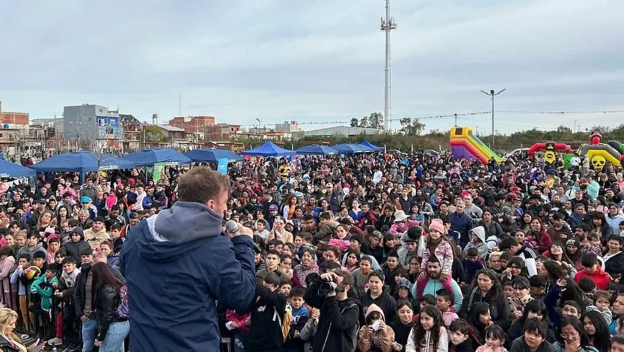 206d83ca-853d-4d40-8c01-ccdf092ea56c