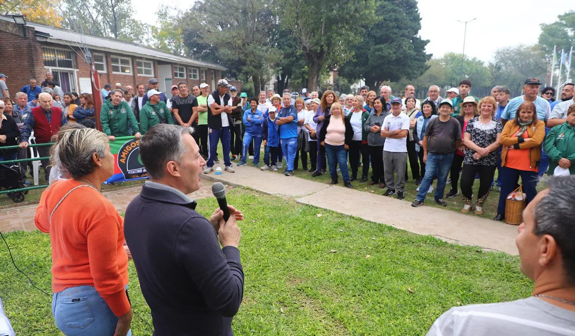 FERNANDO-GRAY-PARTICIPO-DE-LA-APERTURA-1170x684