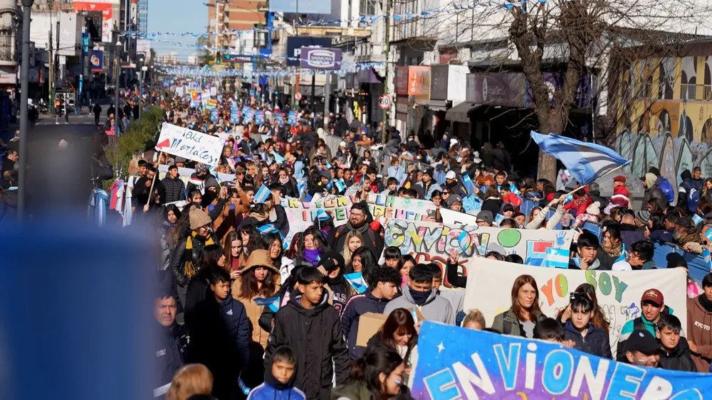 4bc9d633-19e3-4e96-8c0e-ead3843089a6