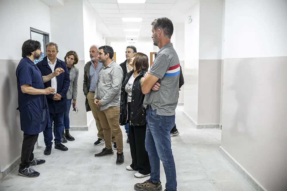 Cascallares recorrió las obras de ampliación de la escuela técnica n°4 de  Burzaco