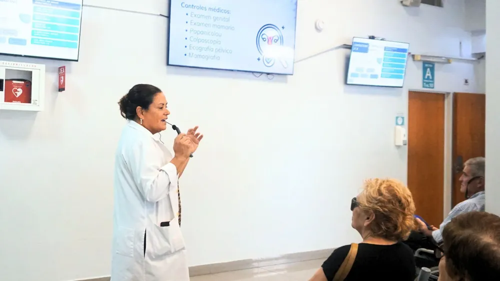 DIA DE LA MUJER SANATORIO BURZACO (1).jpg