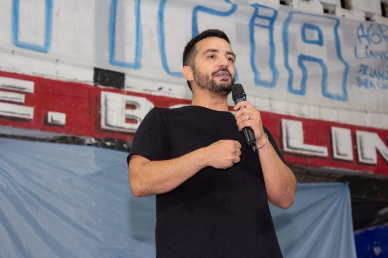 b4b1b265-ee3e-478a-89d6-a413c6db9e63