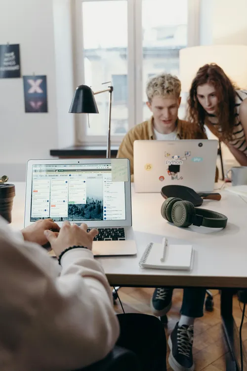 pexels-cottonbro-7439137