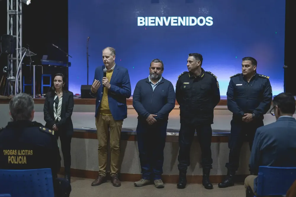 4fcc82e8-edab-462d-9ea2-41fb79ac11b6