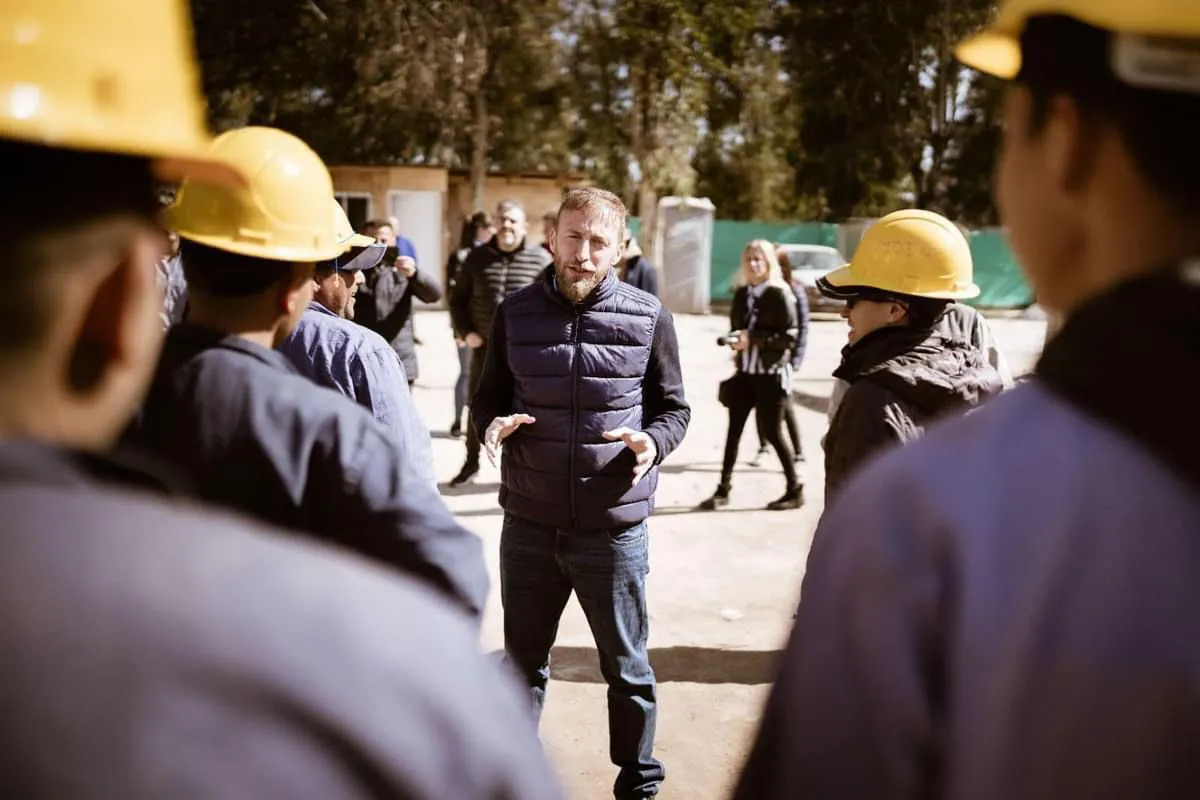 4d7c777b-106c-4fae-b8a9-f8a29b8a0f7a