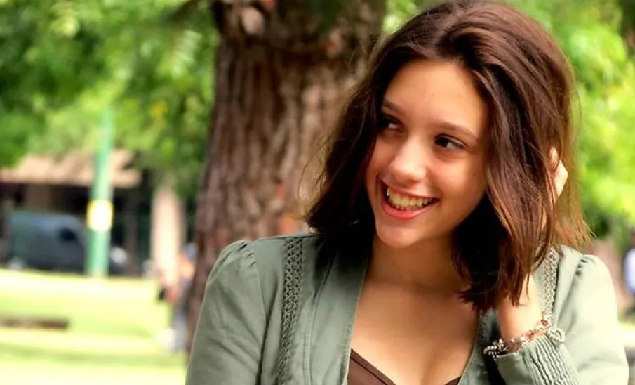 NOTA 1 LOLA CHOMNALEZ