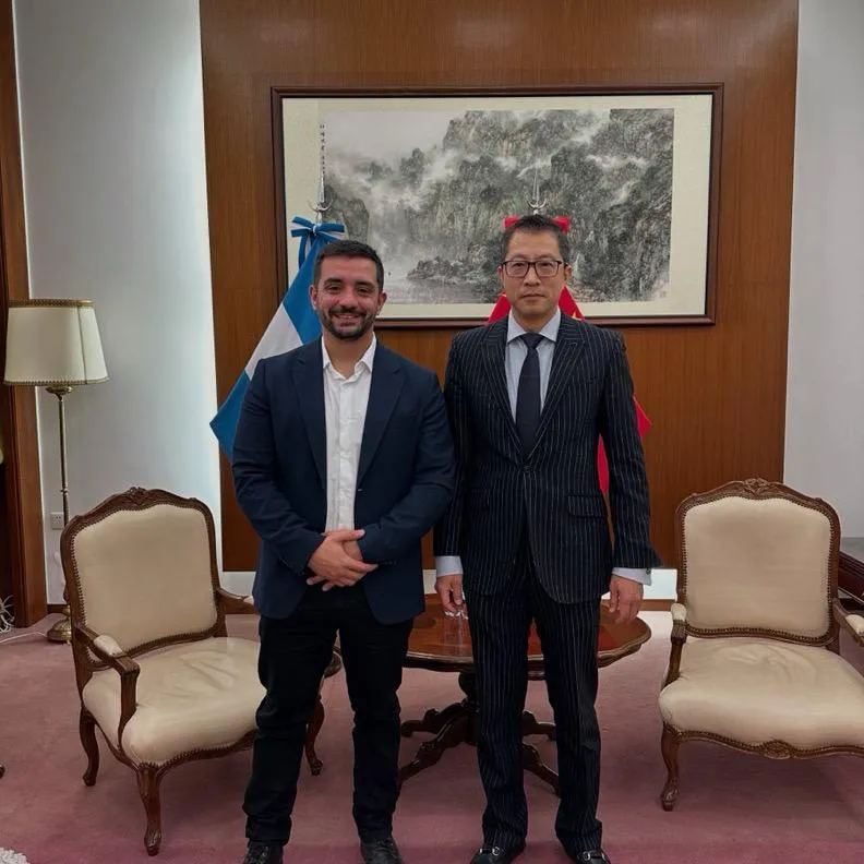 542f8e6a-29fb-4157-ad73-d3f68d61e52c