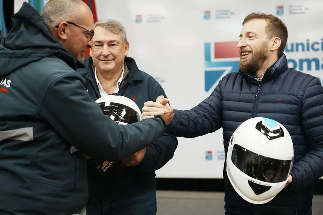 23a3ae39-94a3-441f-a489-4ba6749da81a