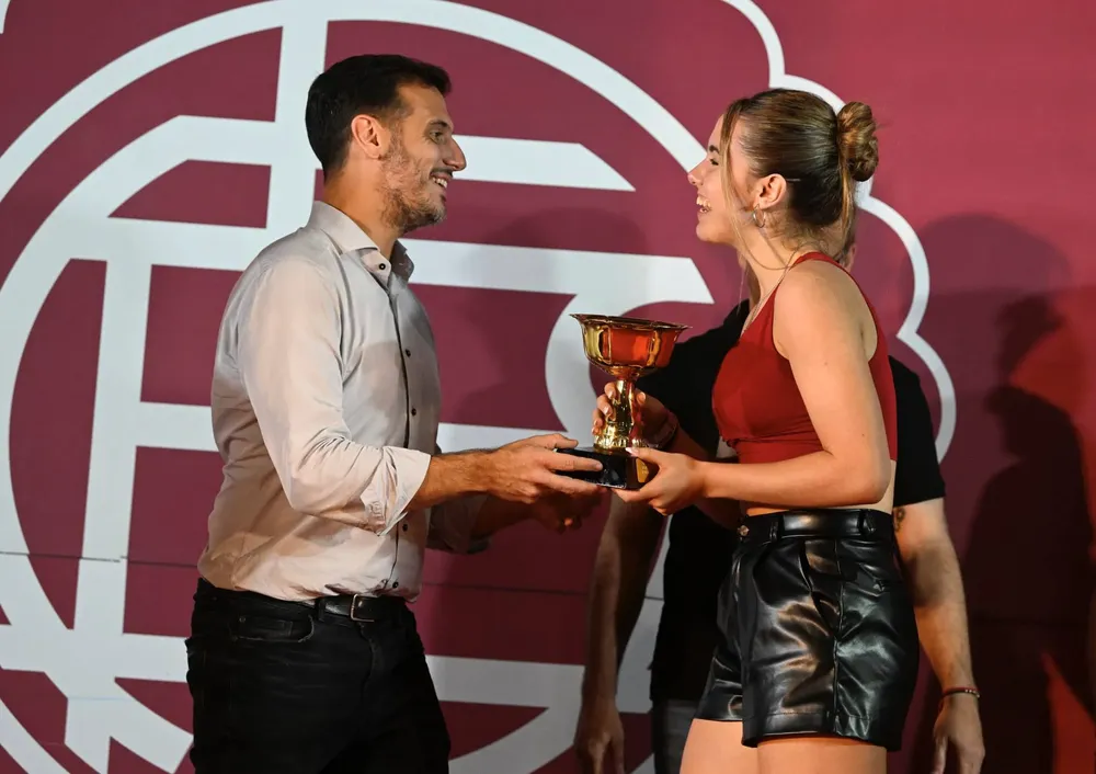 Julián Álvarez premios granates 2023